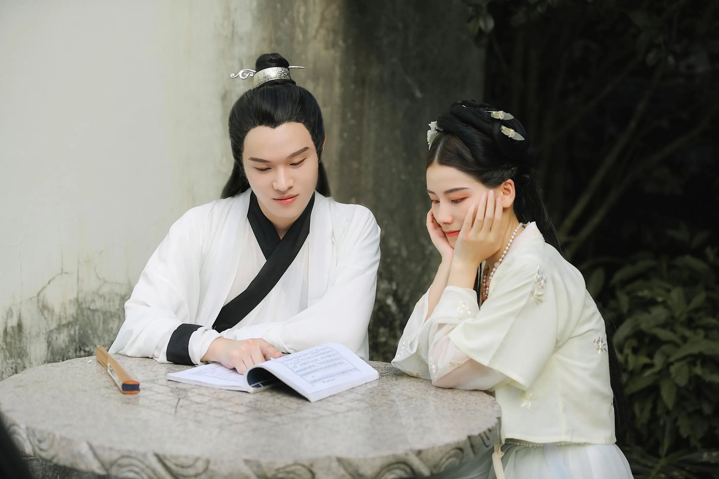 [YITUYU艺图语]2021.09.02 花月下 小星 [22P]插图4